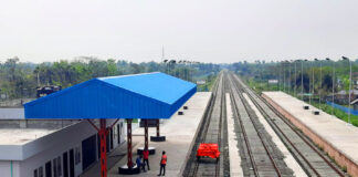 মোংলা-বেনাপোল রুটে আজ থেকে ট্রেন চলাচল শুরু মোংলা-বেনাপোল রুটে আজ থেকে ট্রেন চলাচল শুরু, The doors of train travel on the new railway line are opening today, samagro tv, samagro barta, stv online, Mongla to Benapole new route train operation started today, samagro tv, stv online