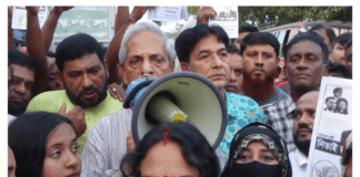 মাগুরা আড়পাড়া বাজারে ধানের শীষের প্রচারণা ও লিফলেট বিতরণ